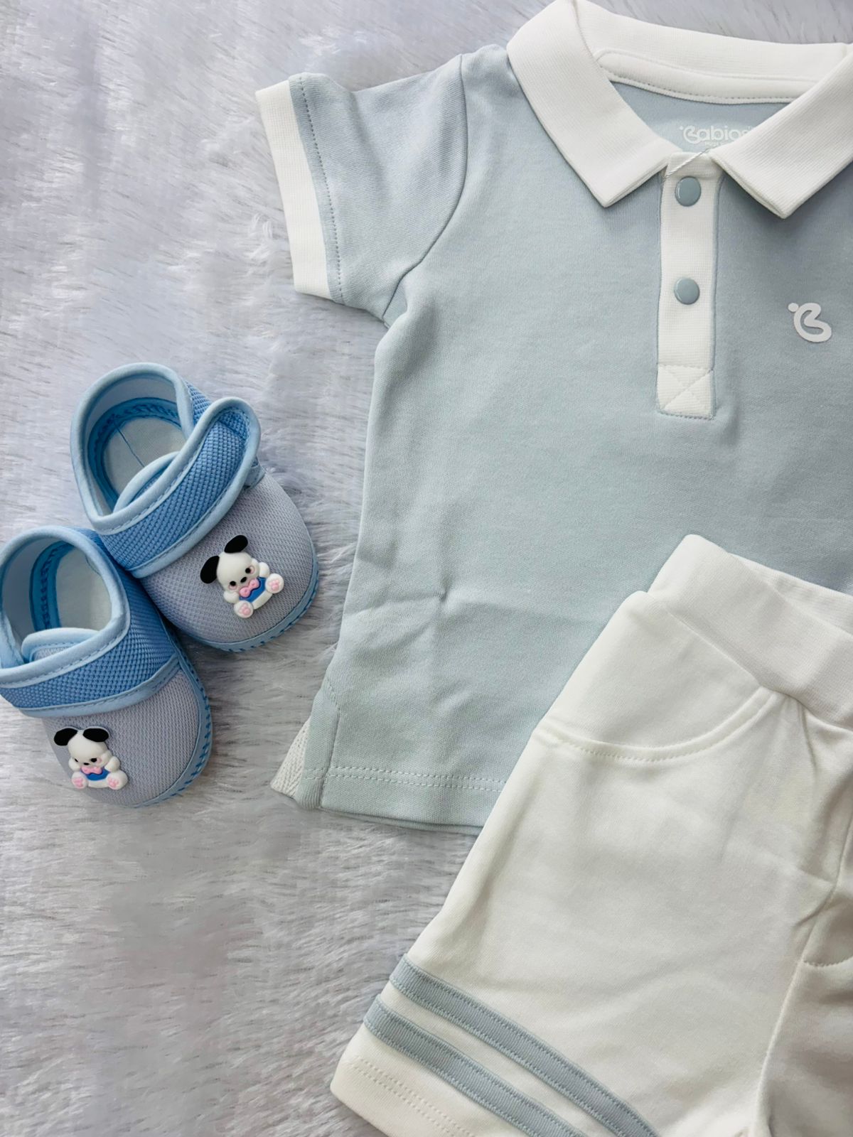 short sleeve t shirts and trousers