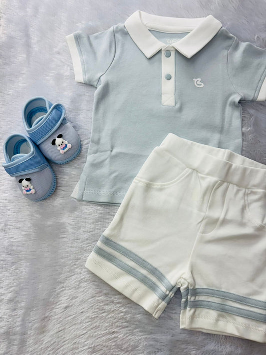 short sleeve t shirts and trousers