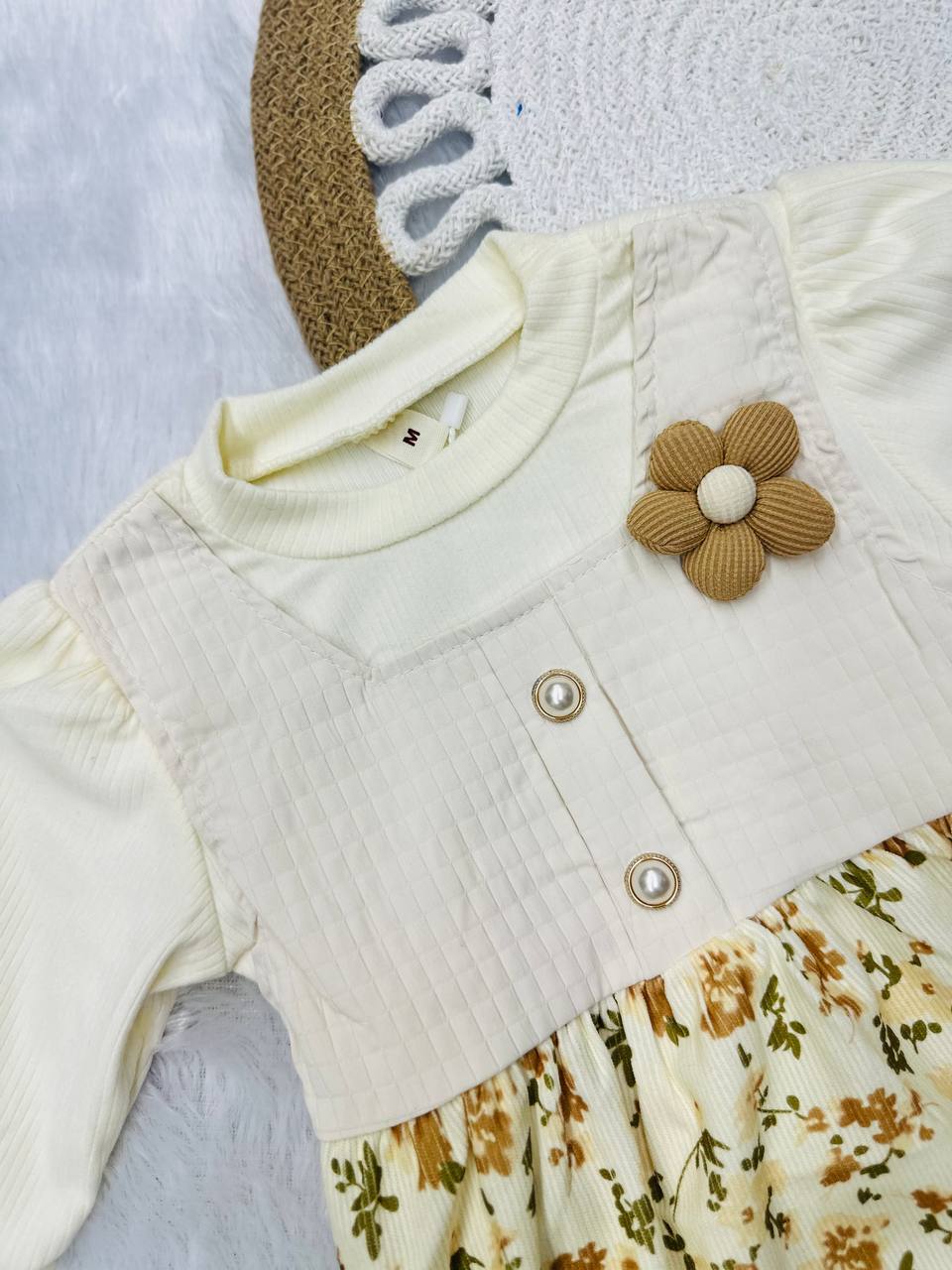 Charming Girls’ Dress with Floral Pattern