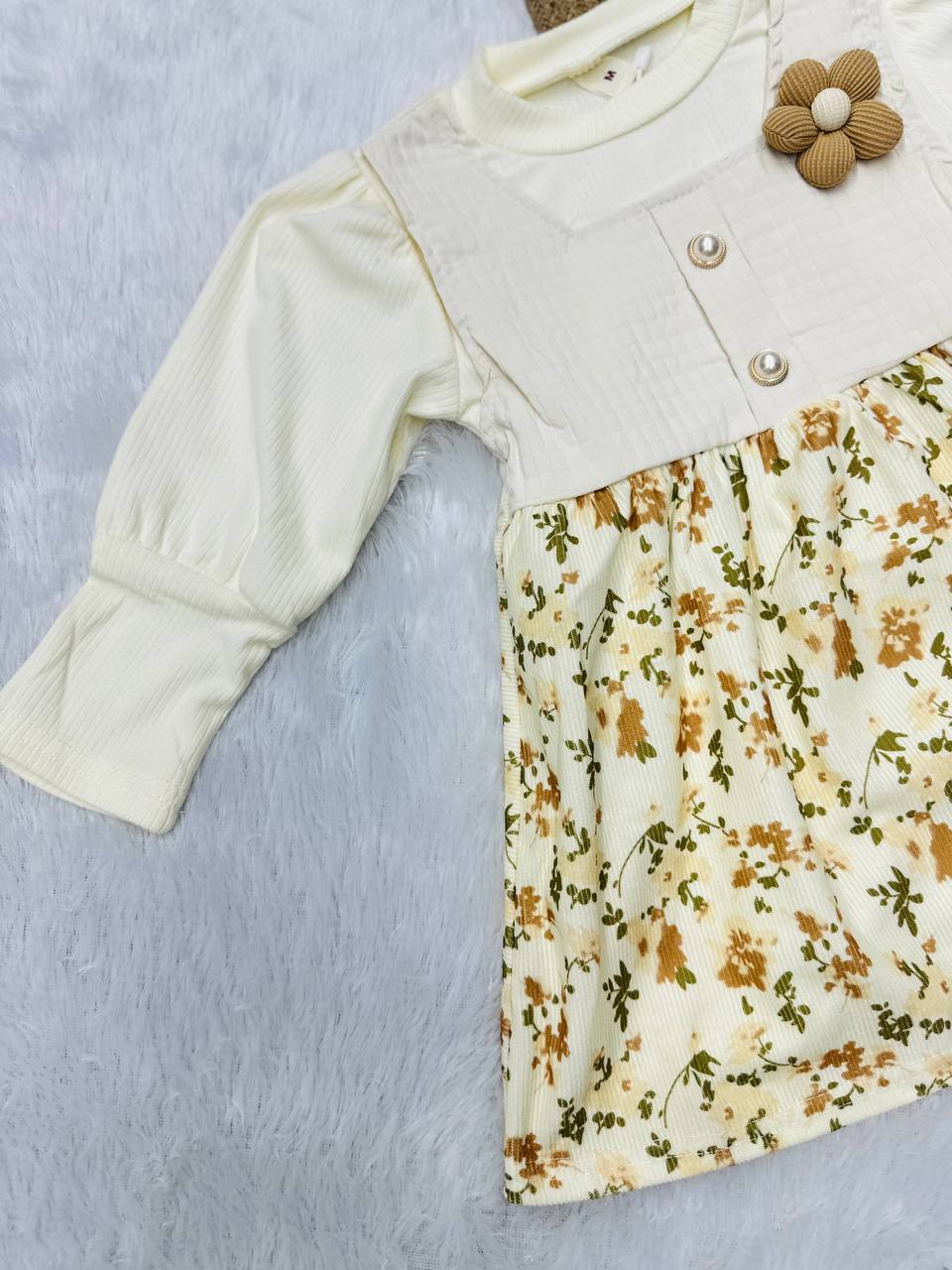 Charming Girls’ Dress with Floral Pattern