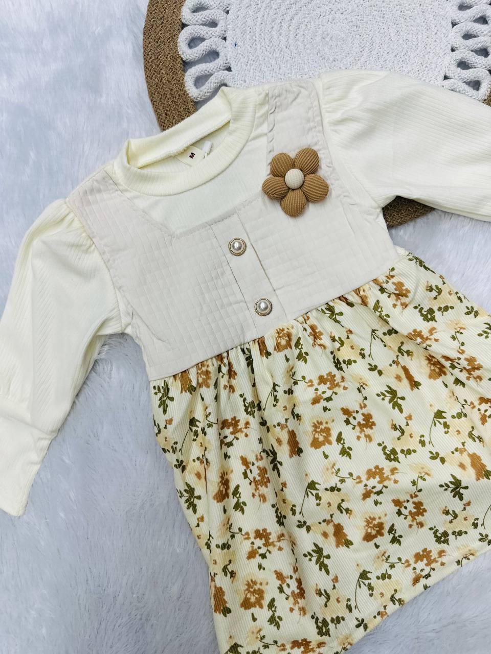 Charming Girls’ Dress with Floral Pattern